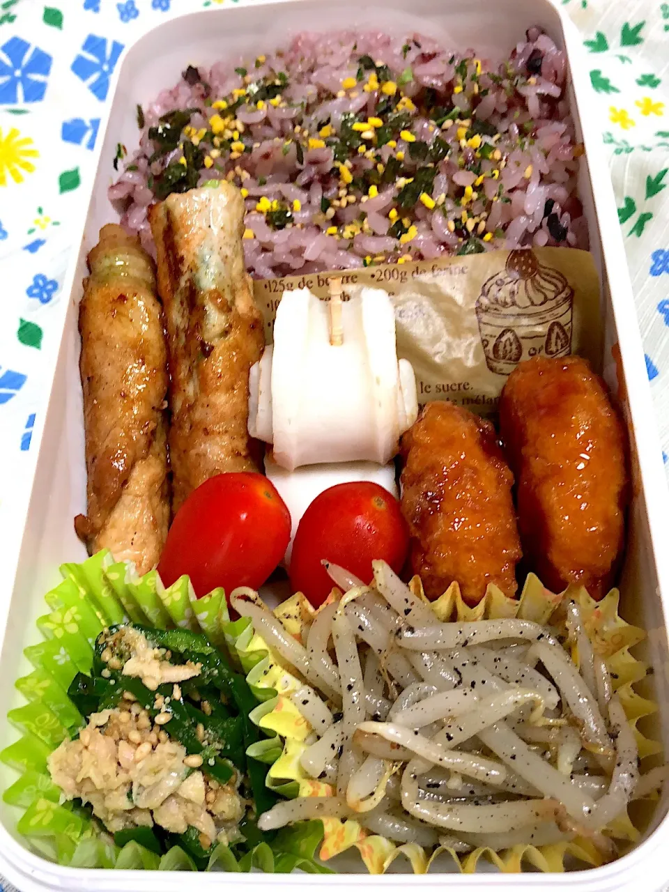 7.19☆旦那弁当
アスパラの豚肉巻き
くるくるちくわ
無限ピーマン
もやしのナムル
チキン南蛮(冷凍食品)|のん∞さん