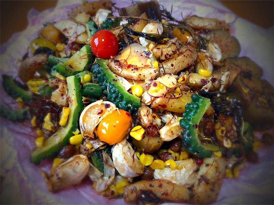 佐野未起の料理 Twice baked loaded potato ローデットポテト🍟 野菜多数混入😏 夏野菜の辣油仕立てにしました。
