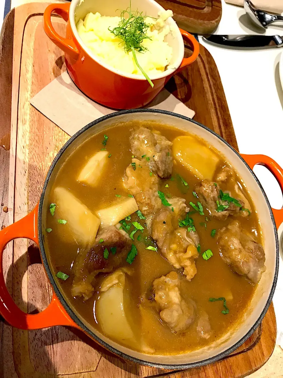 French baby lamb stew served with mashed potatoes|Sky Blueさん