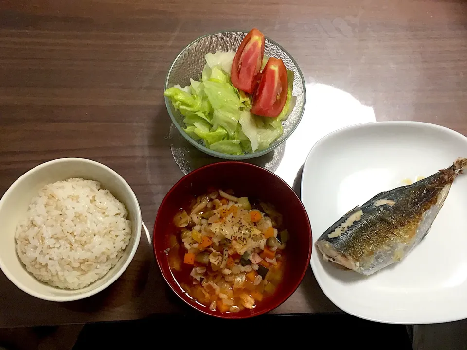 鯵の塩焼き チョレギサラダ もち麦入りミネストローネ|おさむん17さん