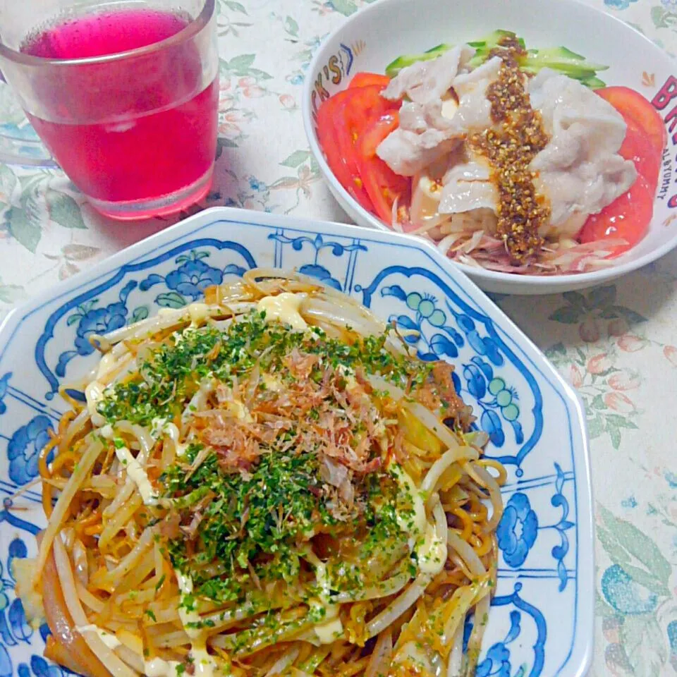 コウケンテツさんのソース焼きそば＆冷しゃぶと豆腐のサラダ|うたかた。さん