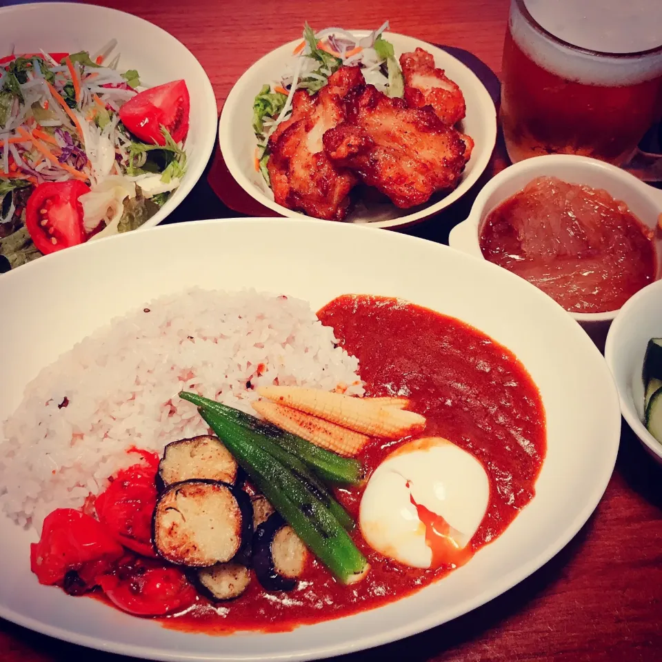 Snapdishの料理写真:焼き夏野菜カレー＊骨つきあぶり焼きチキン＊心太＊きゅうり浅漬け(^o^)|basilさん