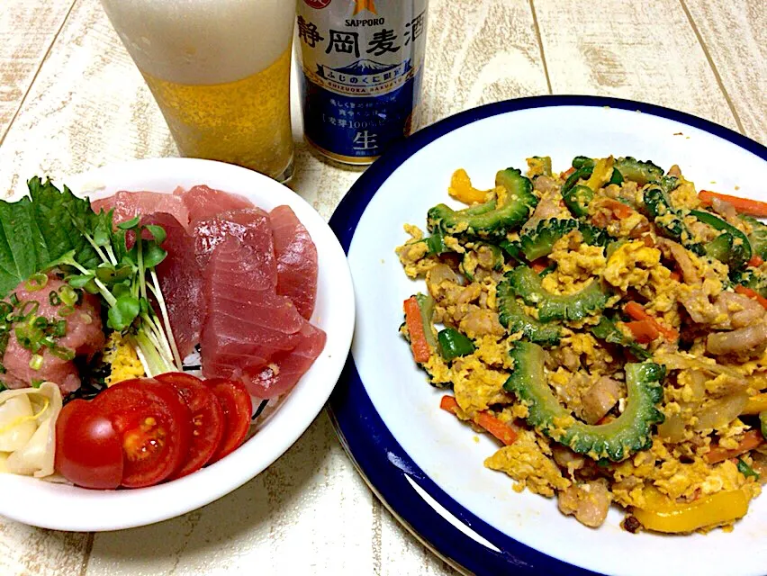 今日の男飯(｡-_-｡)ゴーヤチャンプルもどき&鉄火丼🎶|ひーちゃんさん