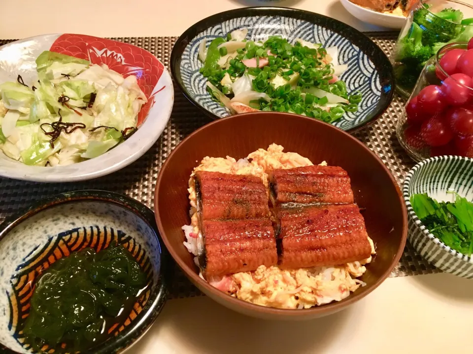 20180722🍙鰻丼、もずく酢、色々な夜ご飯
 #旦那さんの夜ごはん  #もずく酢  #味ぽん|akiyo22さん