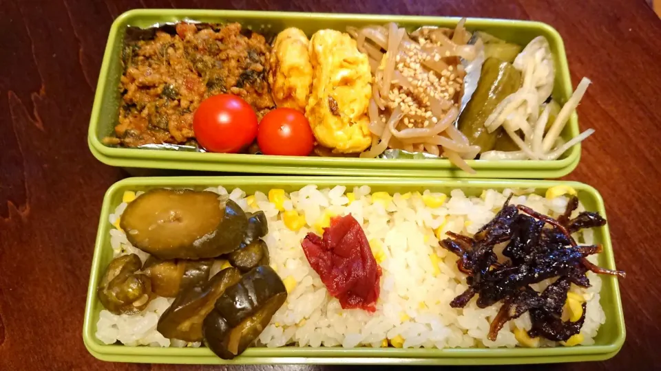 Snapdishの料理写真:パセリカレー弁当
 #今日のお弁当|りょーさん