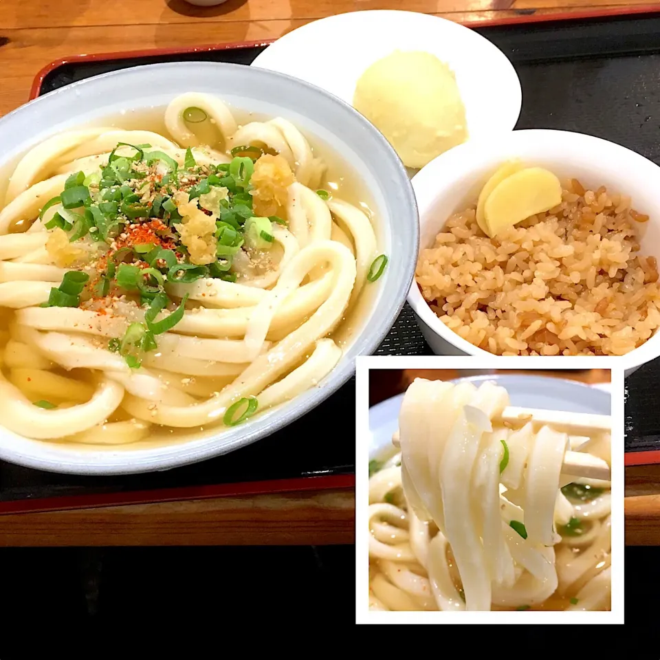 Snapdishの料理写真:ひやひやうどん大、たまご天、茶飯@五郎(錦糸町)|yoooochanさん