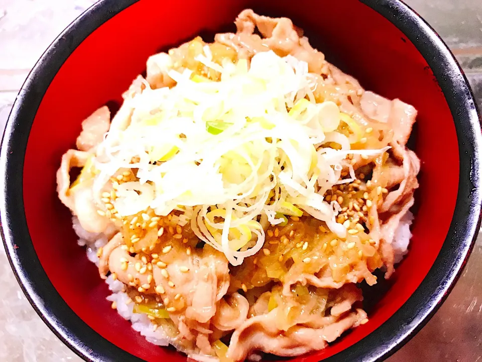 ☆ねぎ塩豚丼☆ by ☆栄養士のれしぴ☆|あやぺこさん