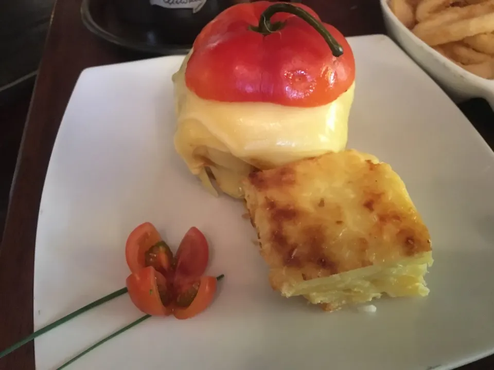 Rocoto relleno con picadillo de carne|justo romeroさん