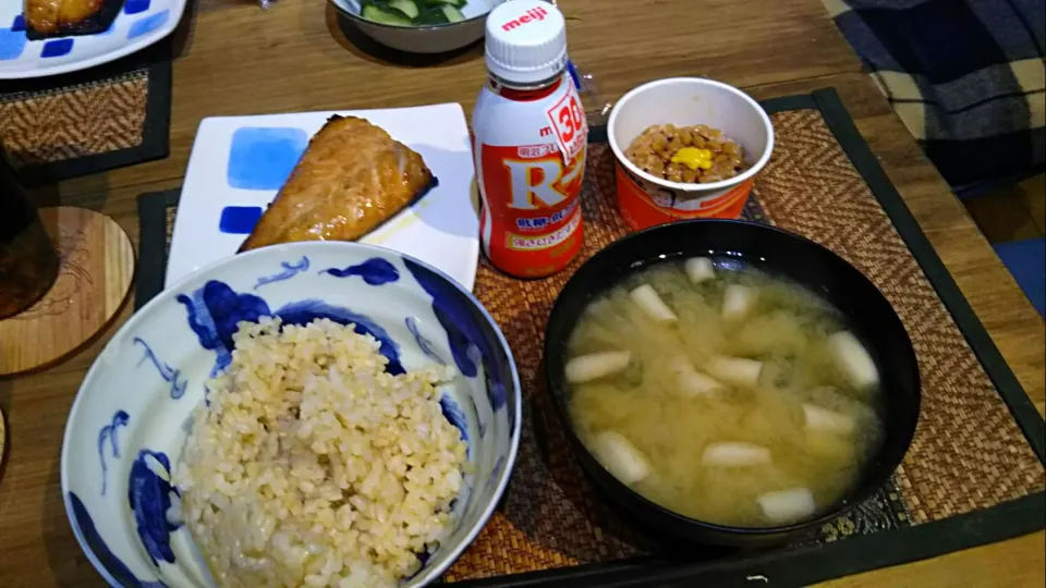 納豆＆鯖みりん干し＆しめじの味噌汁|まぐろさん