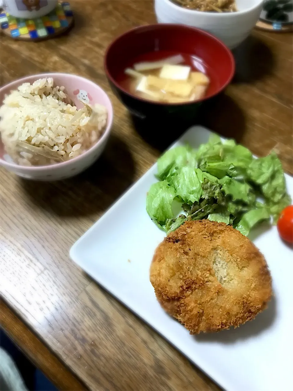 カレーコロッケ・きんぴらごぼう・ごぼうの炊き込みご飯|ちびろ菌さん