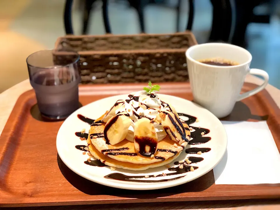 チョコバナナパンケーキ🍫🍌🥞|Makigelinaさん