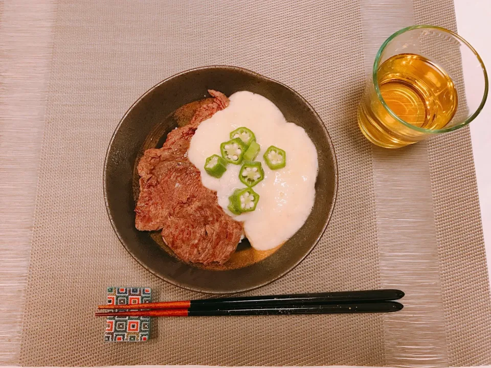 牛肉とろろ丼  塩ダレver|まりんさん