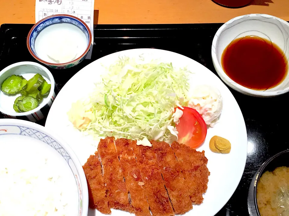 三元豚のおろしとんかつ定食 ポン酢|Satoshi Fudeyamaさん