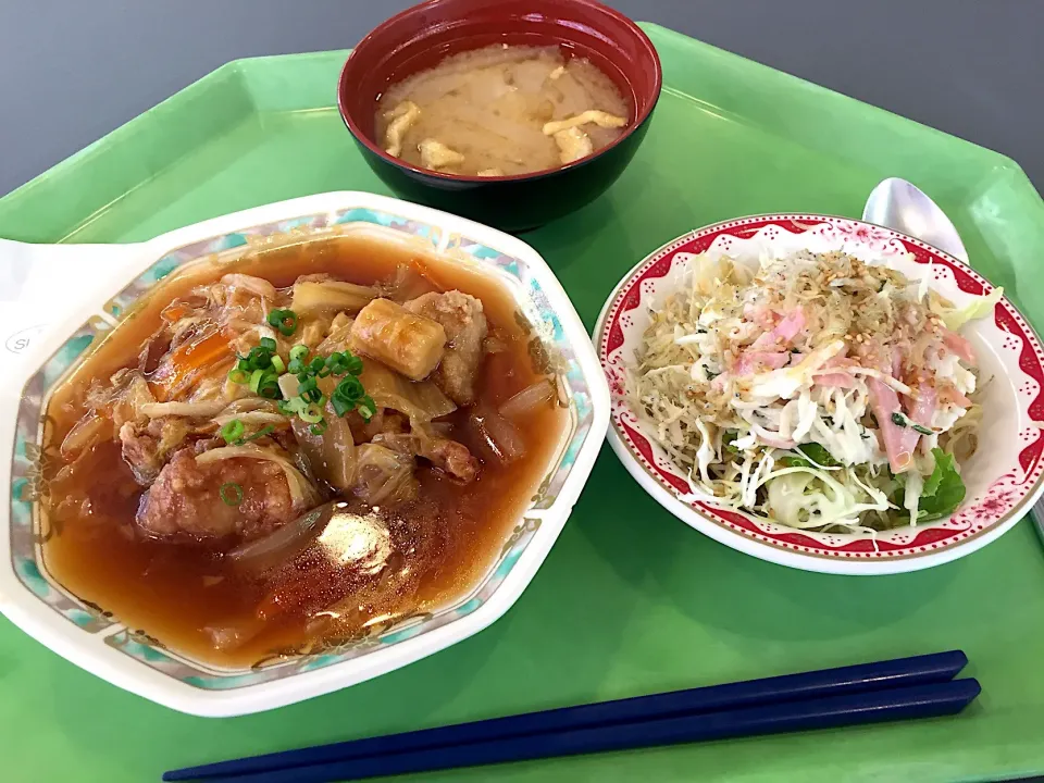 八宝鶏塊（パーパオジイクワイ）、しらすとシソ大根サラダ|Tadahiko Watanabeさん