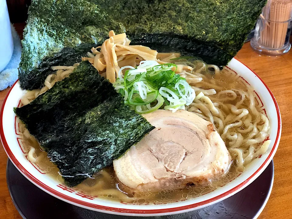 ラーメン金子 『中華そば 300ｇ 海苔トッピング』|たつやん。さん