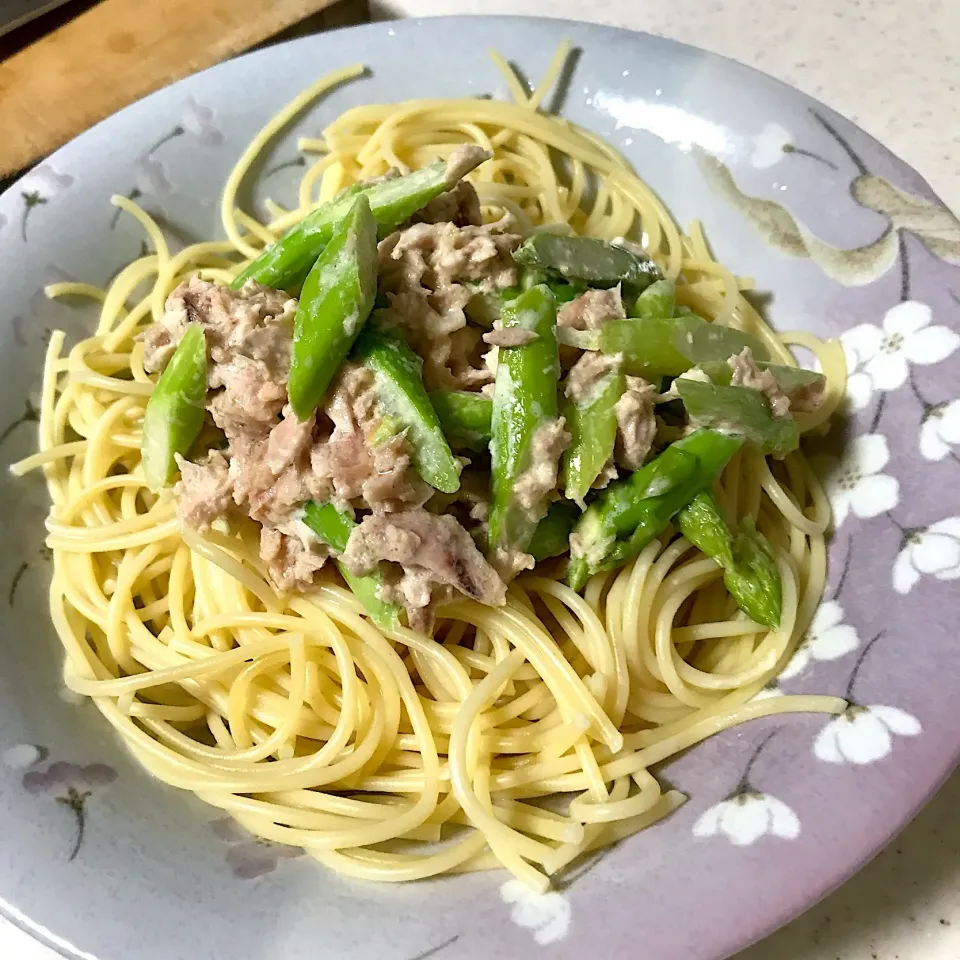 柚子胡椒マヨのアスパラとツナの和風パスタ|花ママちゃんさん