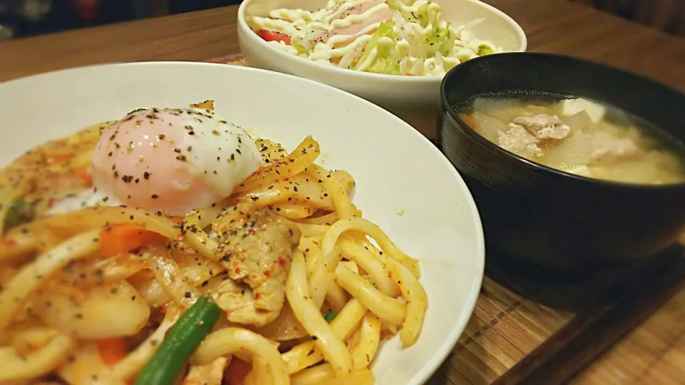 豚ｷﾑﾁ焼うどん～
の晩ごはん✨|kaz(*･ω･)さん