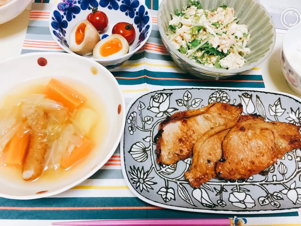 Snapdishの料理写真:豚の生姜焼き、ツナと水菜と豆腐のサラダ、煮卵、和風ポトフ|Maiさん