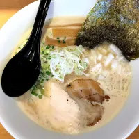 Snapdishの料理写真:雷鶏s ラーメン|( ˊ̱˂˃ˋ̱ )さん