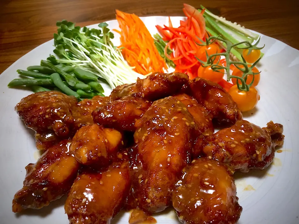 手羽中揚げの胡麻と甘酢あんかけ炒め🍗🌺🌱|ぱぴこ家さん