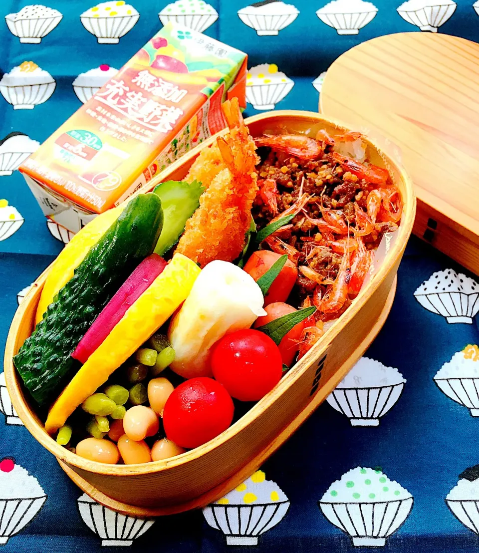 #お弁当  #お父さん弁当  #メンズ弁当  #野菜たっぷり  #さくらんぼ  #庭で採れたシリーズ #採りたて新鮮  #ブルーベリー  #blueberry  #コリンキーピクルス|Blueberry🫐さん