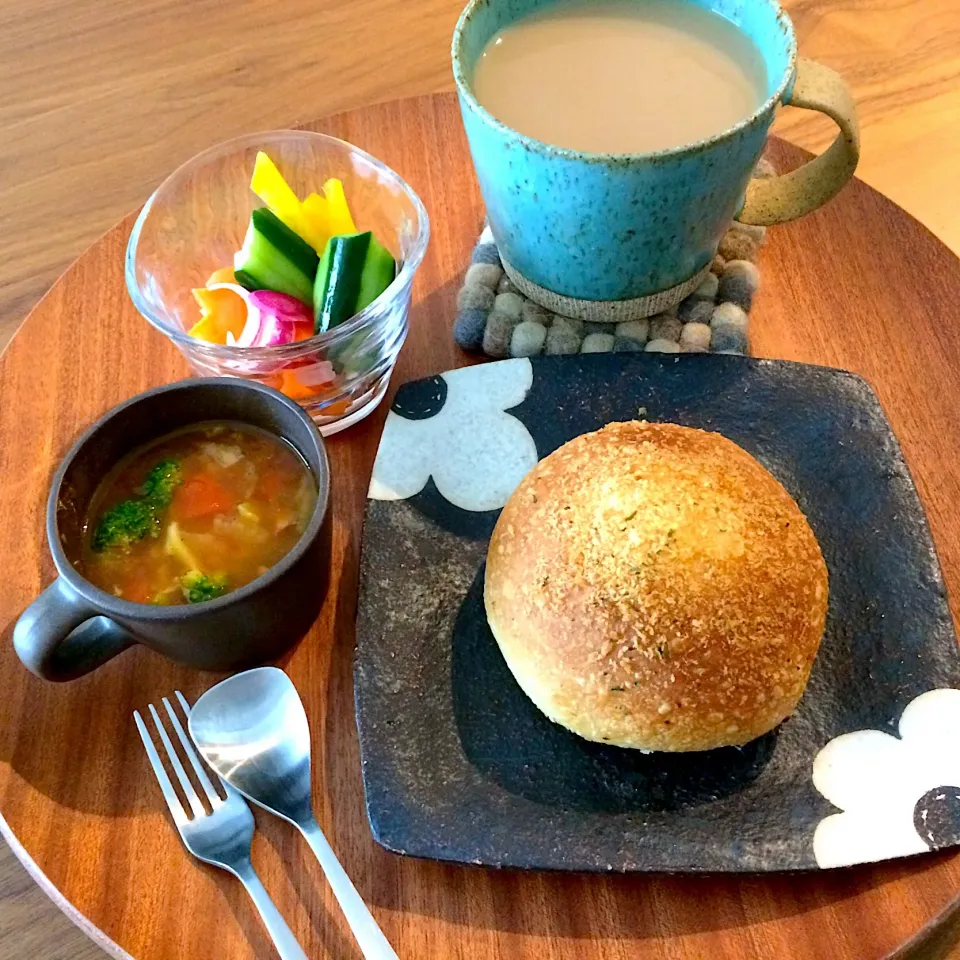 本日有給！朝ごパン♫|こんぶさん