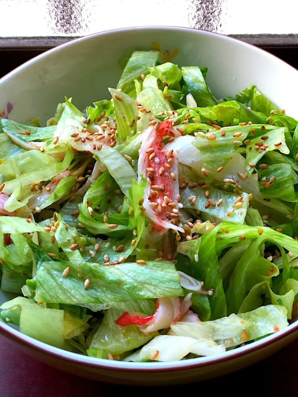 レタスとカニカマのナムル風サラダ🥗|みっちんさん