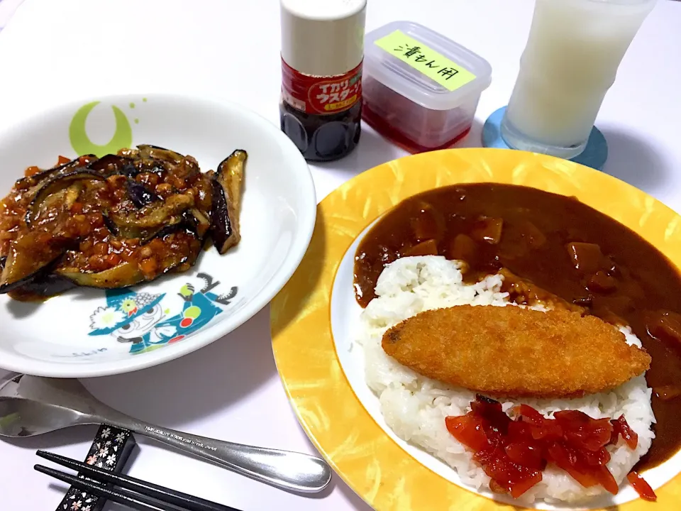 今宵は、カレーとか🍛
#たらフライカレー
#なすの肉味噌炒め|Kojiさん