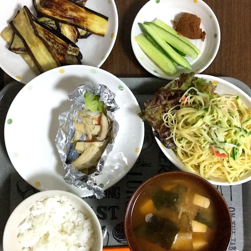 鮭ホイル焼きとサラスパなど|あんこさん