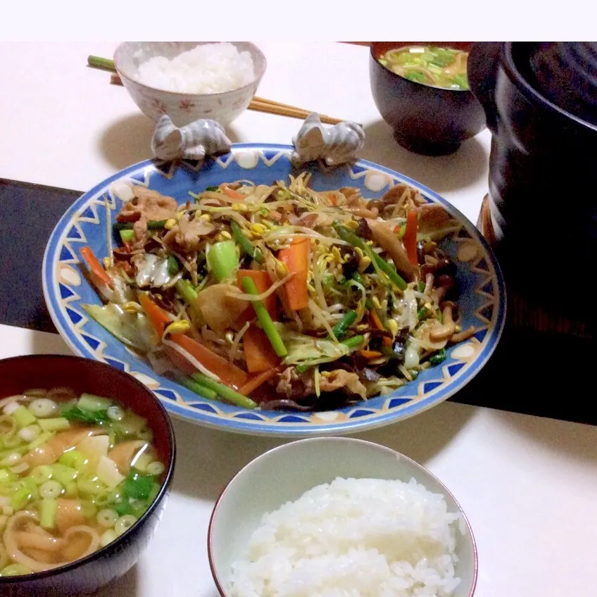 豚肉豆もやし炒めと土鍋ご飯|Takeshi  Nagakiさん