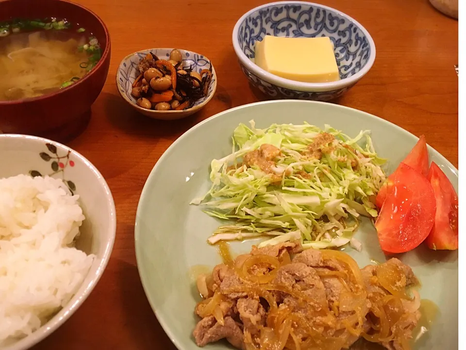 Snapdishの料理写真:18/07/28 夕飯♪ 豚生姜焼き 卵豆腐 ひじきと大豆の煮物 味噌汁|ikukoさん