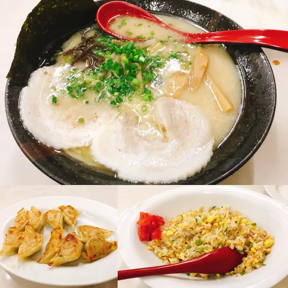 宝雲亭 えっちゃん
ラーメン&焼き飯&一口餃子|コージ💫さん