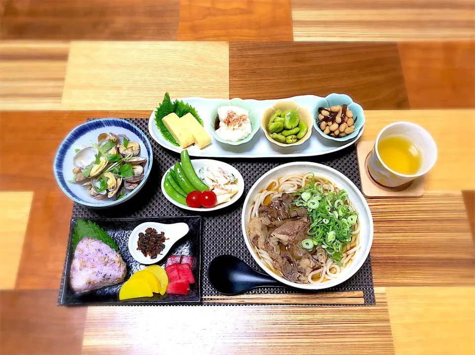 肉うどんメインの夜ご飯 #うどん  #夜ご飯|ぼんぼんさん