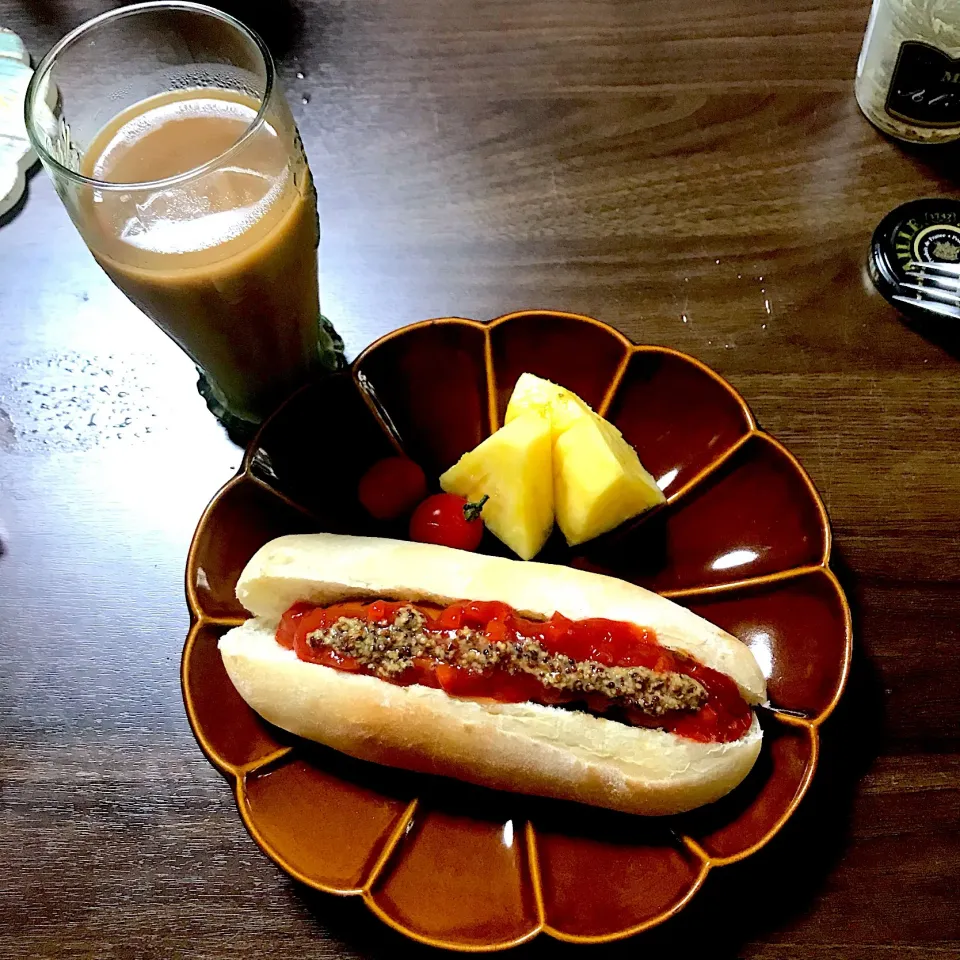 朝ごはん〜ホットドッグ🌭|perfuさん