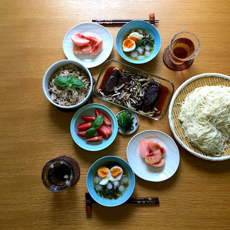 素麺・冷しゃぶ・ナスとしめじのごま油蒸しなどのお昼ごはん|むぎこさん