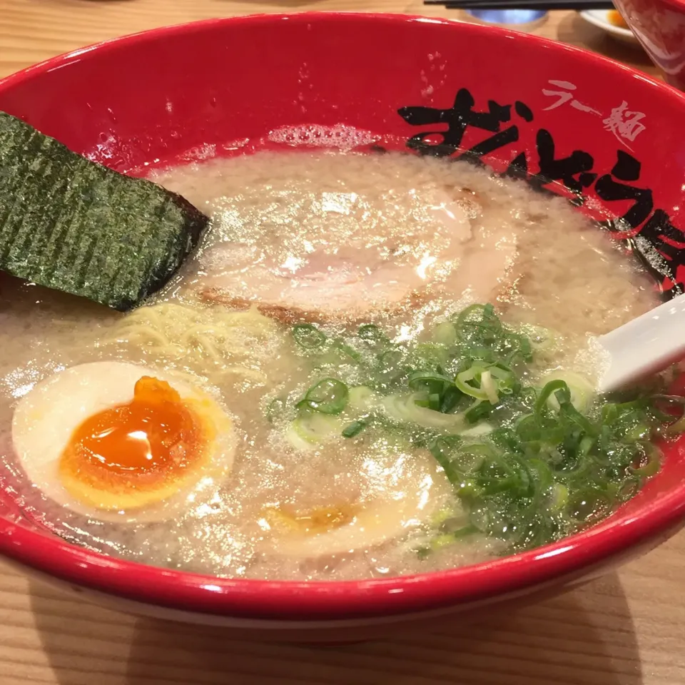 Snapdishの料理写真:味玉ラーメン まみれ|愛ペガさん