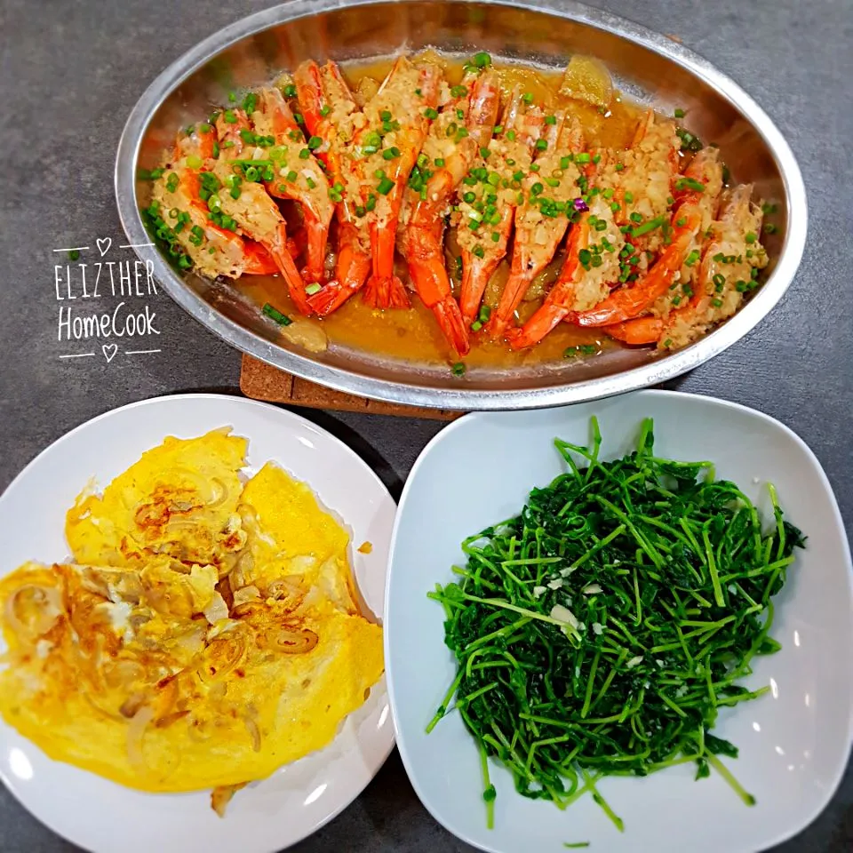 Dinner from this morning's #marketing 
#elizhomecook #cookingtherapy #cookingdiary #homecook #Chinesecuisine #colorfulmeal #lesssugarlesssaltlessoil #simplemeal|Esther Eliz Limさん