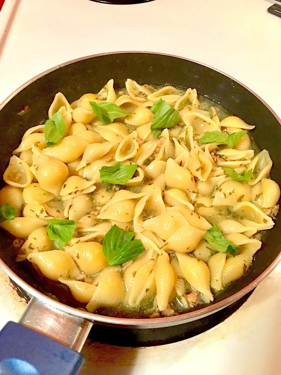 Pasta Shells with white clam sauce #clamsaucepastashell #clamsauce|🌺IAnneさん