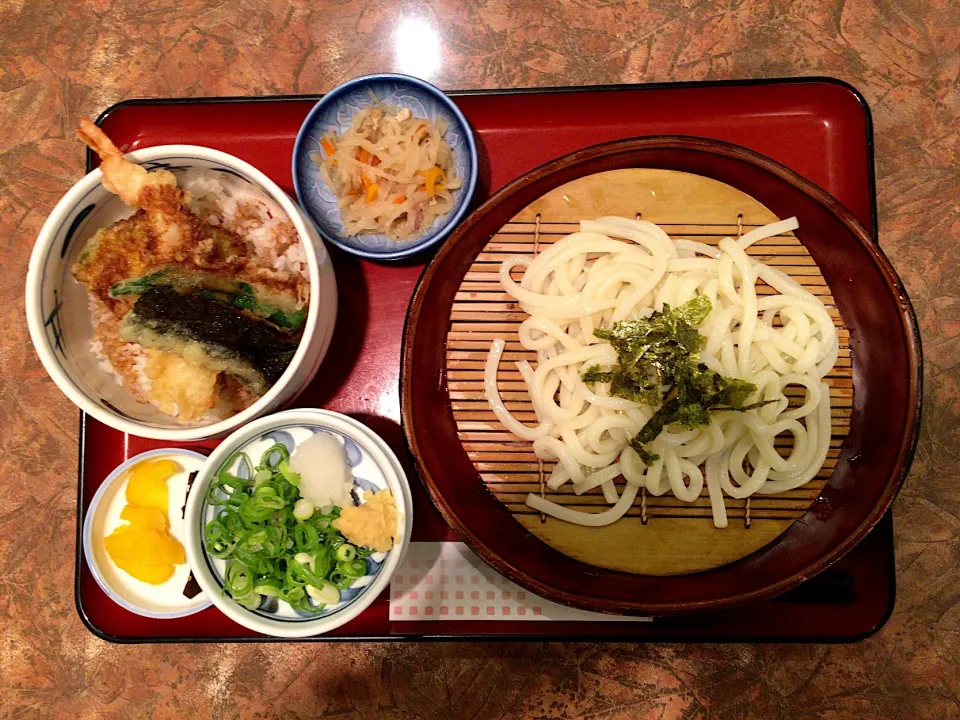 おすすめ定食(ミニ天丼とざるうどん)|ばーさんさん