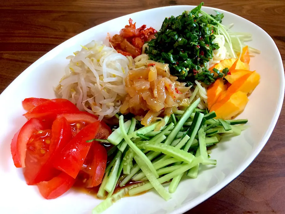 刻みニラ酢醤油のさっぱり麺🌵🌺|ぱぴこ家さん