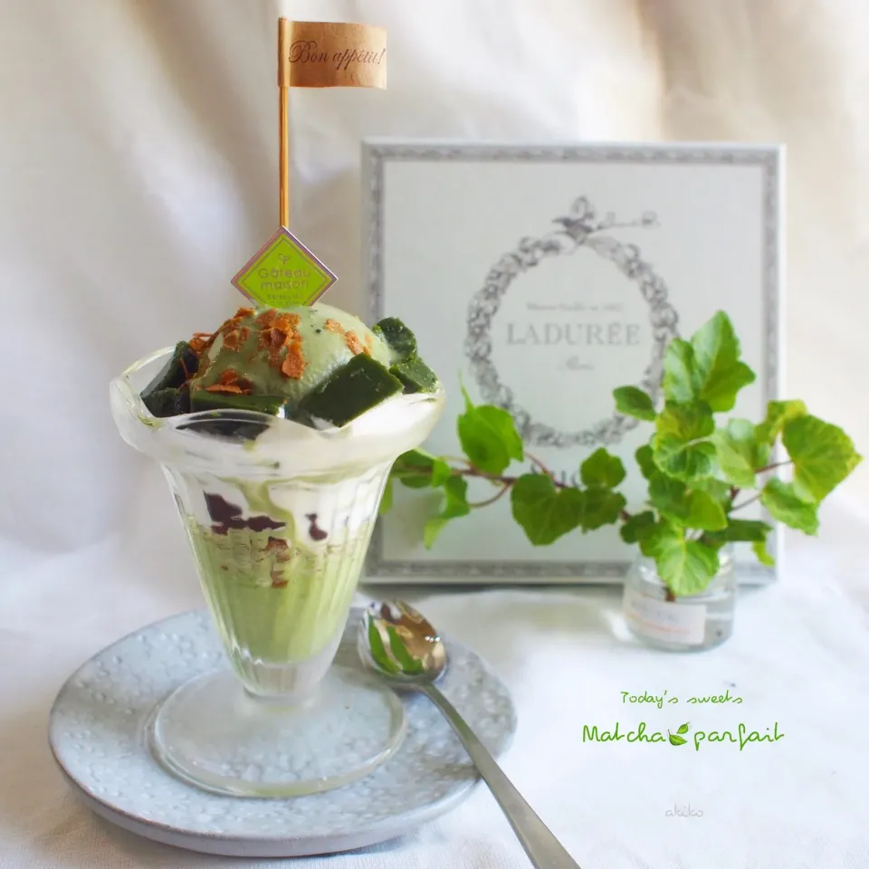 抹茶パフェ🍃|akiko♡さん