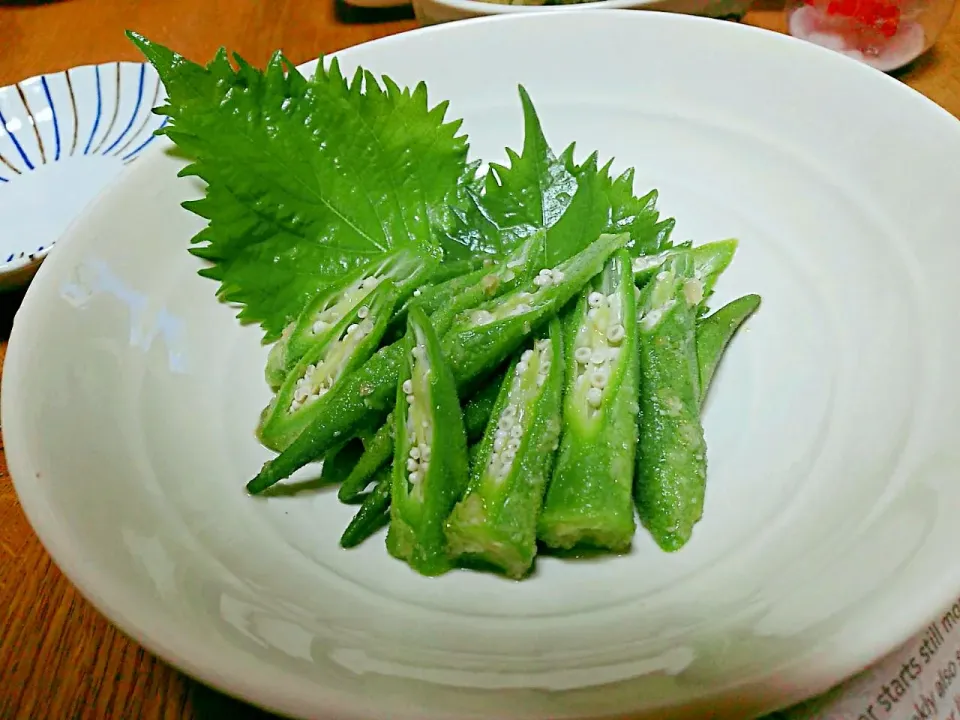 咲きちゃんさんのオクラの山葵生姜漬け
#🍚🍺いろいろが進みます！👍|Naomi Furuyaさん