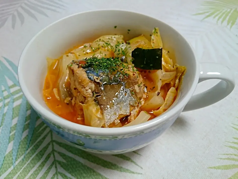 ☆今日の晩ごはん☆  キャベツとさば缶のトマト煮   鶏のピカタ  とまとサラダ  チャプチェ|hamamaさん