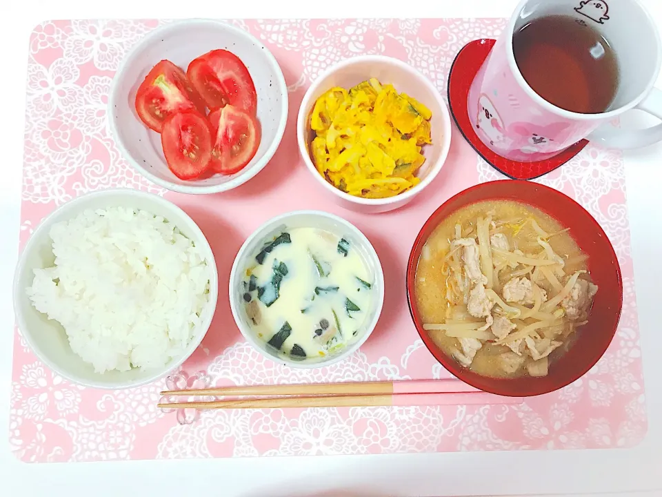 Snapdishの料理写真:#豚肉の坦々風スープ  #かぼちゃと蓮根のサラダ #茶碗蒸し #トマト|miyukiさん