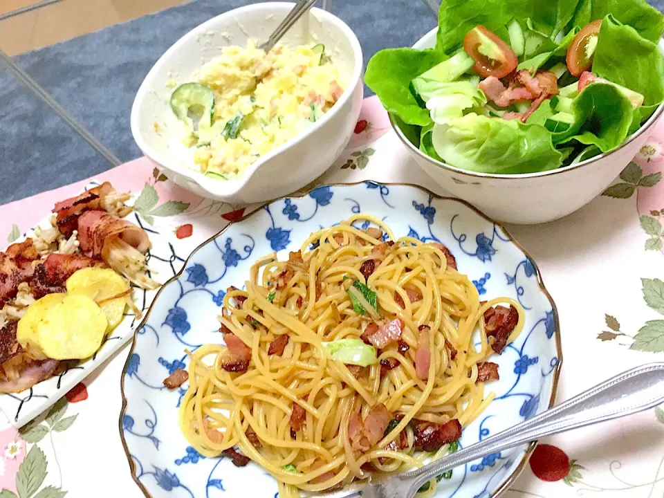 ベーコンとしめじの和風パスタ🍝|えりちゃんさん