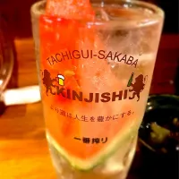 Snapdishの料理写真:生スイカチューハイ＠金獅子 絞る訳にもいかないので後からスイカいただきました🍉|akira813さん