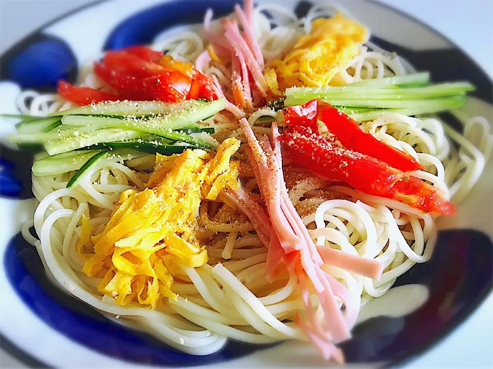 冷やし中華 (๑˃̵ᴗ˂̵)و 🍜|bamazooさん