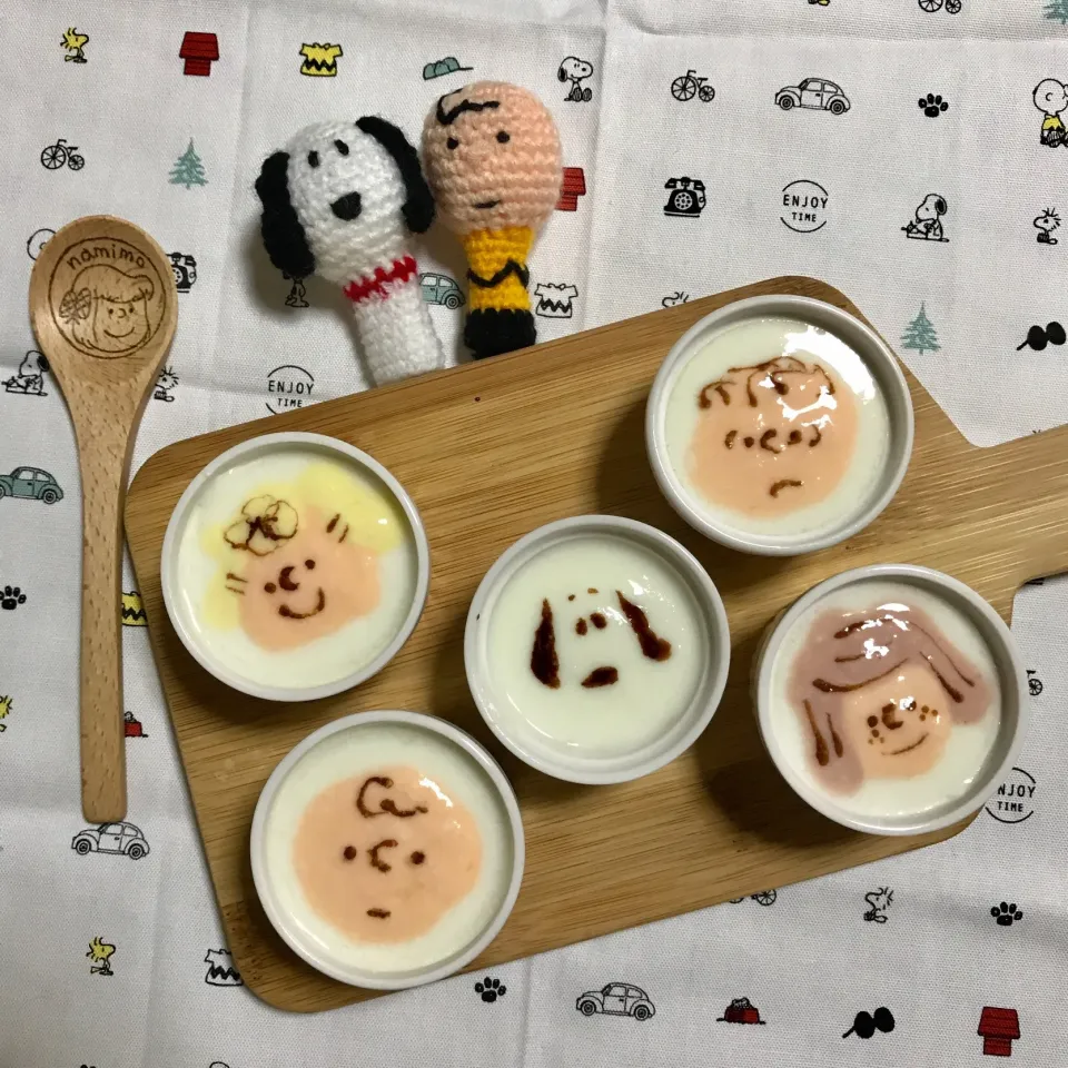 Snapdishの料理写真:ヨーグルトアートでスヌーピー|namimoさん