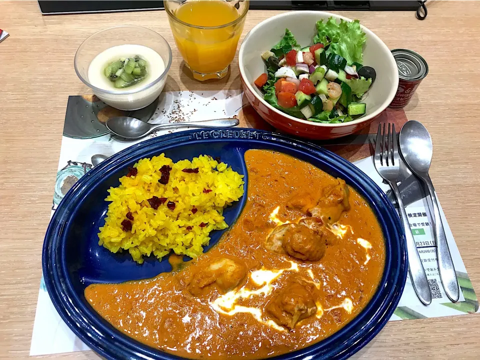 Snapdishの料理写真:バターチキンカレー|はるみ(o^^o)さん