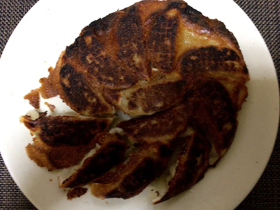 羽根付き餃子|ばーさんさん